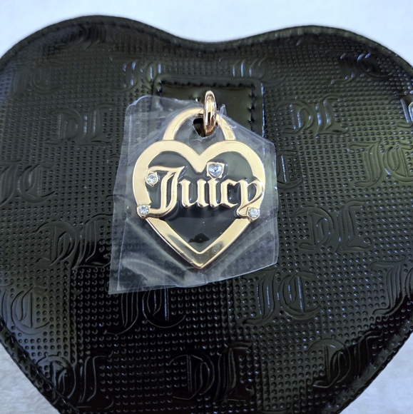 Juicy🍊 Couture "Simply Perfect" Black Heart🖤 Zip Around Coin Purse - NWT - Picture 3 of 16